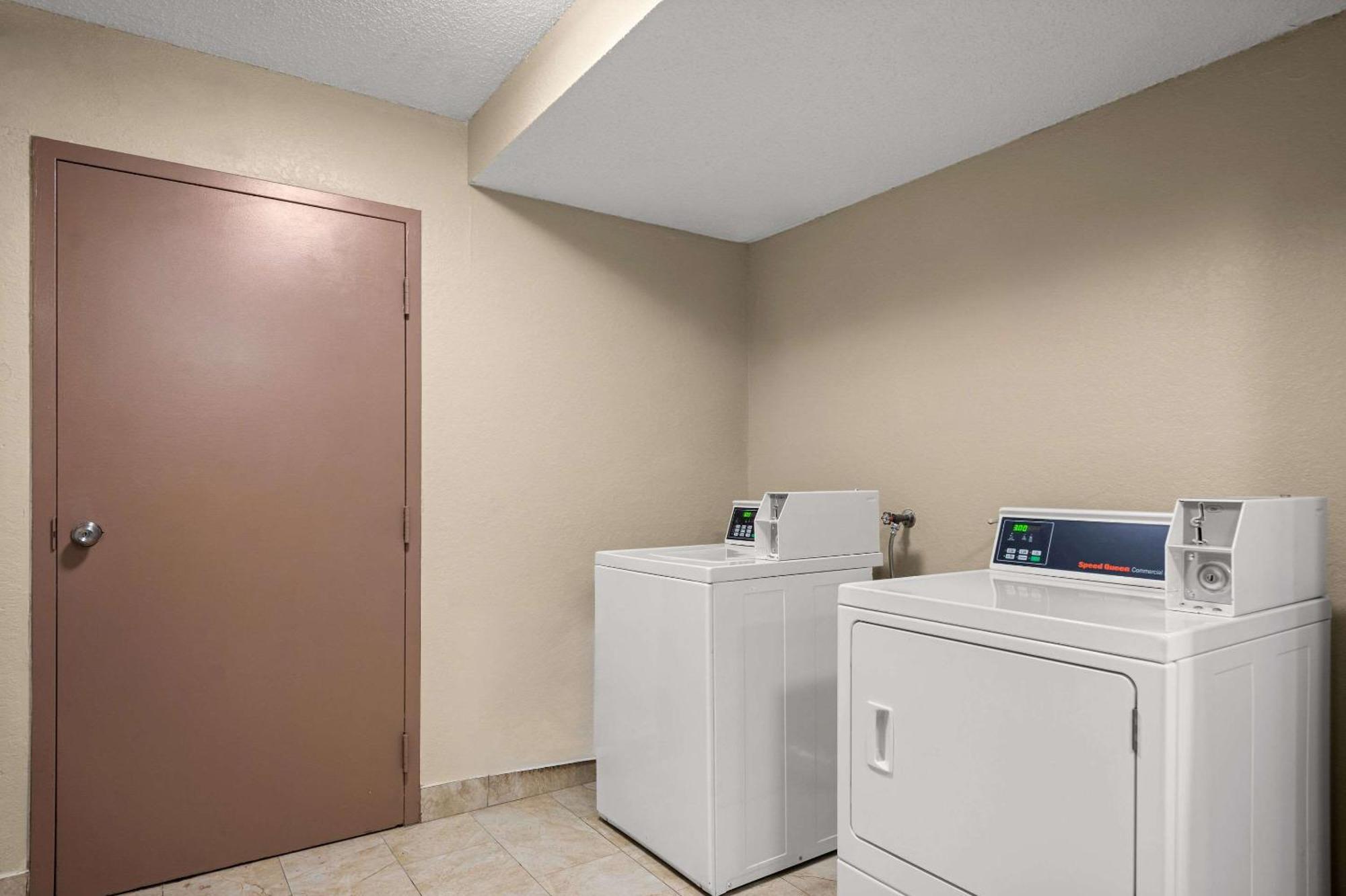 Quality Inn Sarasota I-75 Vamo Εξωτερικό φωτογραφία