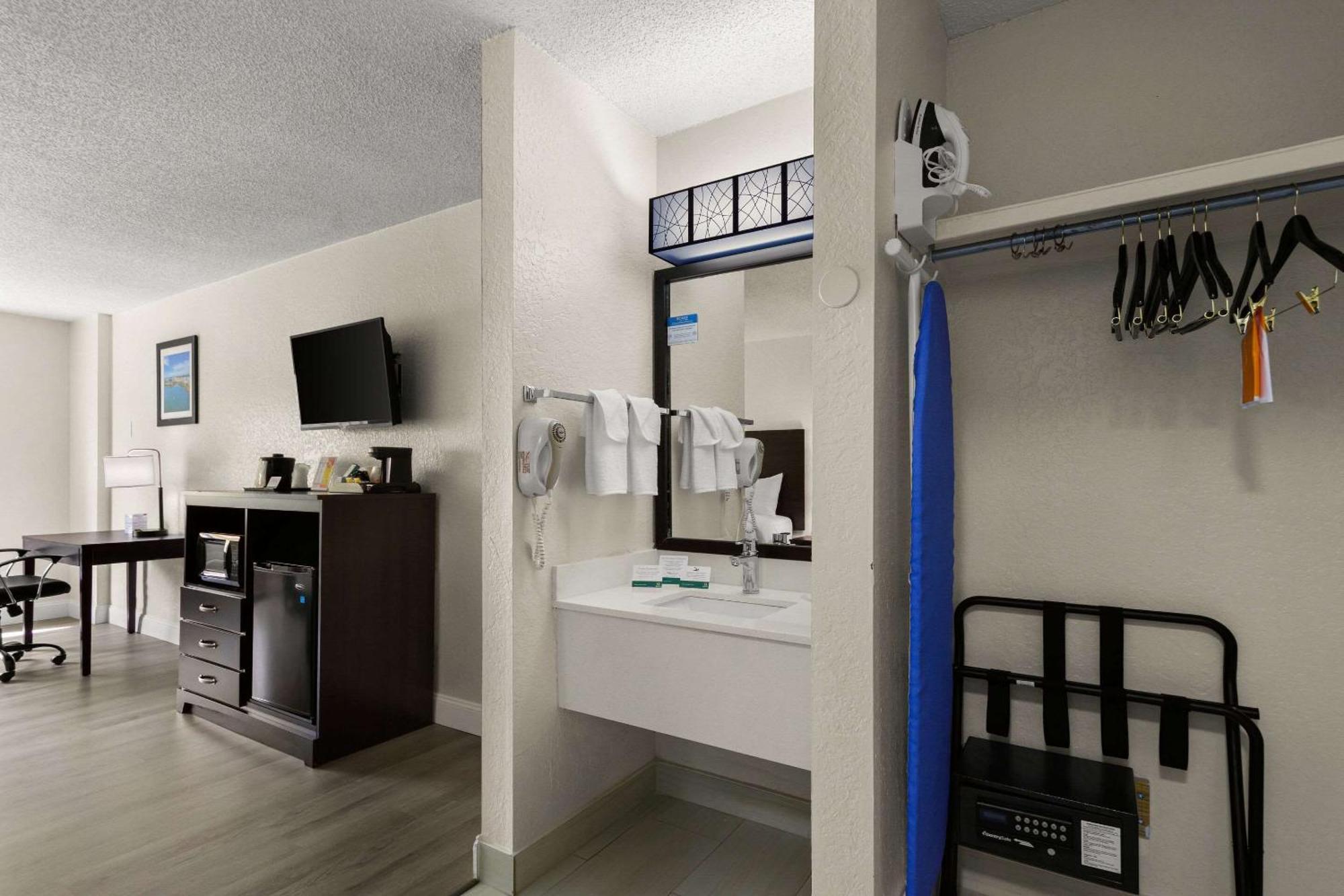 Quality Inn Sarasota I-75 Vamo Εξωτερικό φωτογραφία